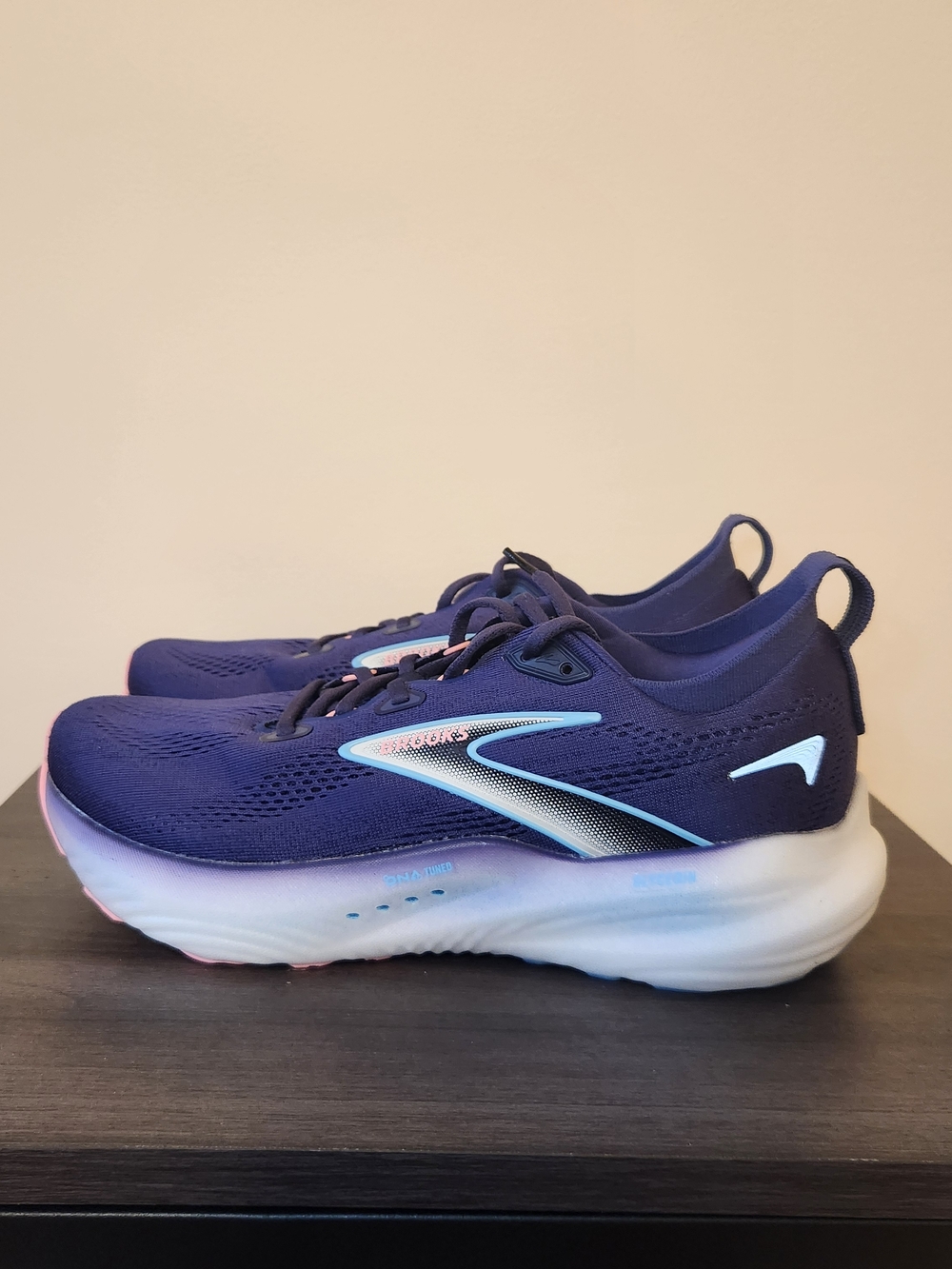 Brooks Glycerin 22 Running Shoes Womens Size 9.5